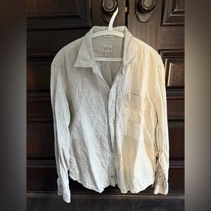 EXCELLENT CONDITION J. Crew Light Beige Casual Button Down Shirt